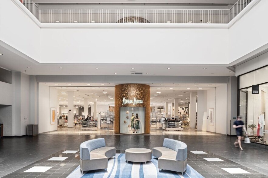 97 Plaza Frontenac, Saint Louis, MO à louer - Photo de l’immeuble – Image 2 sur 16