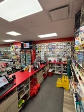 8835 Macleod Trl SW, Calgary, AB à louer Photo intérieure– Image 2 sur 6