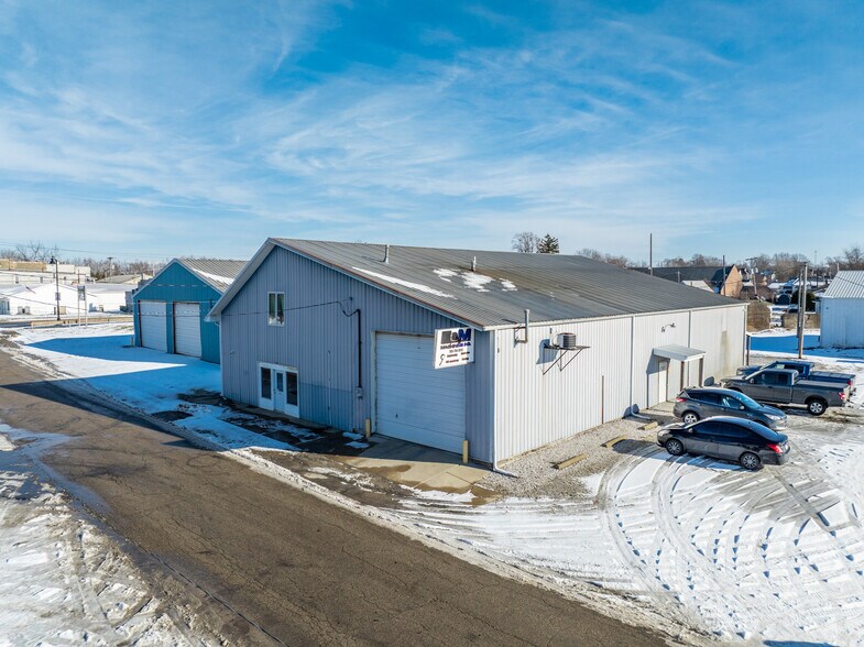 204 Washington st, Frankton, IN à vendre - Photo de l’immeuble – Image 3 sur 4
