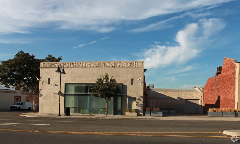 449 S San Fernando Blvd, Burbank, CA à louer - Photo de l’immeuble – Image 3 sur 15