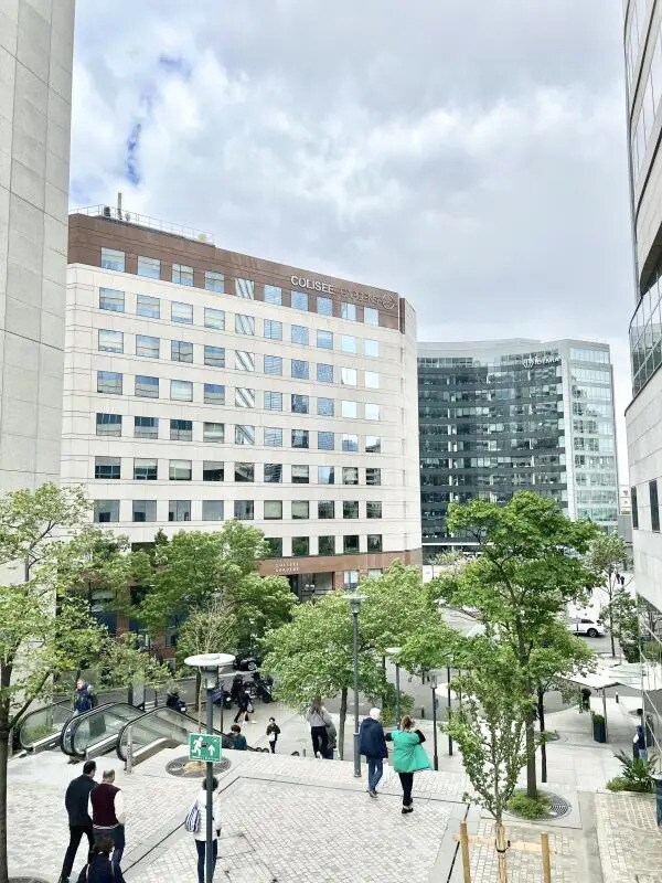 Bureau dans Courbevoie à louer Photo de l’immeuble– Image 1 sur 9