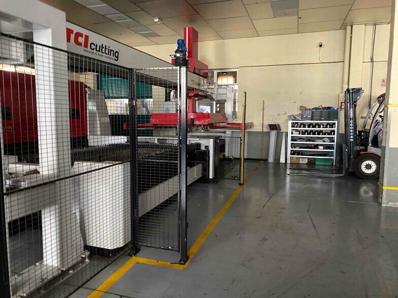 Industriel/Logistique dans Arganda del Rey, Madrid à vendre - Photo de l’immeuble – Image 3 sur 22