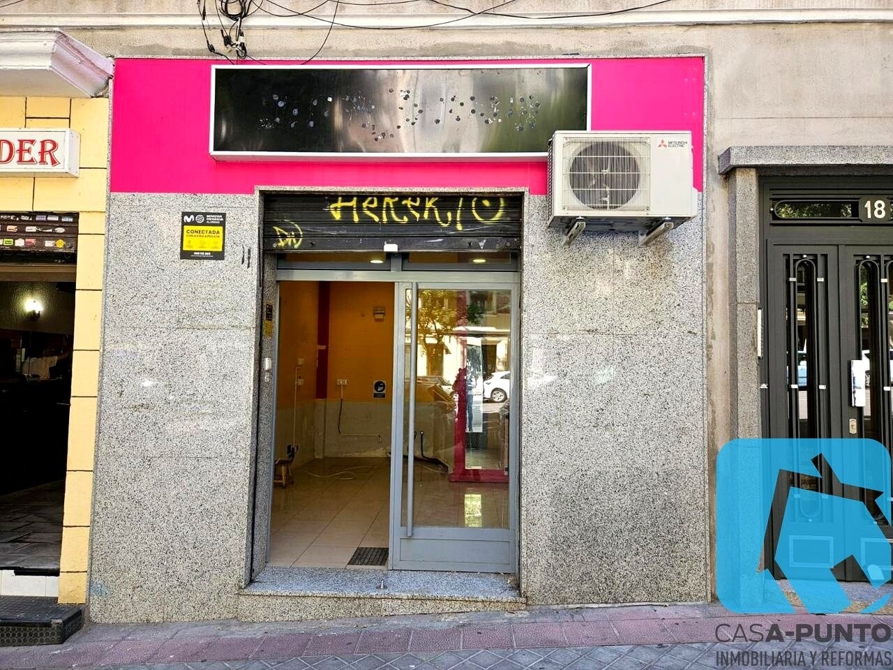 Local commercial dans Madrid, Madrid à louer Photo de la construction– Image 1 sur 7