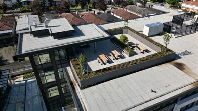 4756 Hastings St, Burnaby, BC - VUE AÉRIENNE  vue de carte
