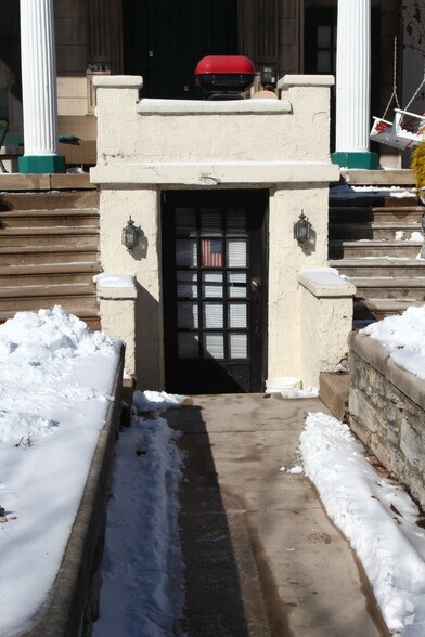 1010 S 3rd St, Louisville, KY à vendre - Photo de l’immeuble – Image 2 sur 5