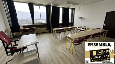 26 Rue Des Frères Lumière, Meaux à louer Photo intérieure– Image 1 sur 11