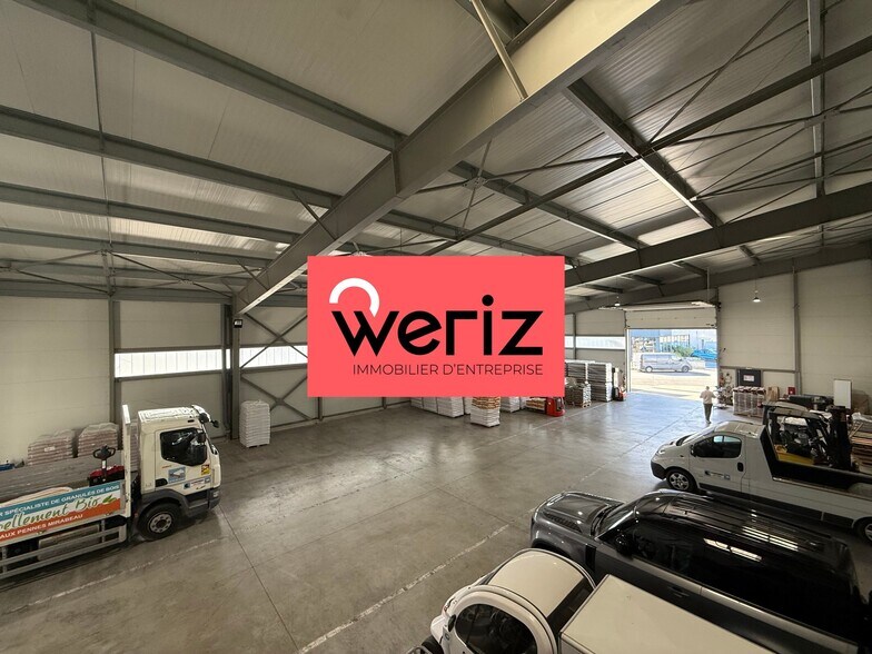 Industriel/Logistique dans Les Pennes-Mirabeau à louer - Photo de l’immeuble – Image 2 sur 8
