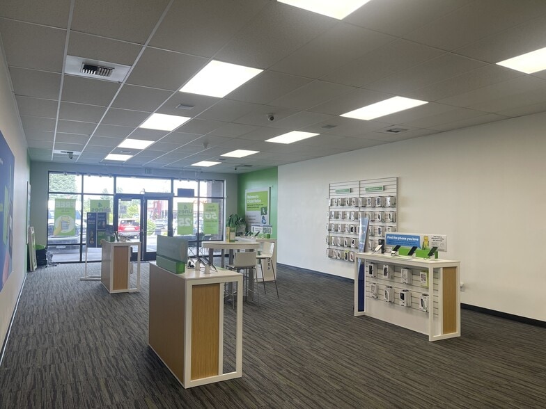 509 N Sullivan Rd, Spokane Valley, WA à louer - Photo intérieure – Image 2 sur 8