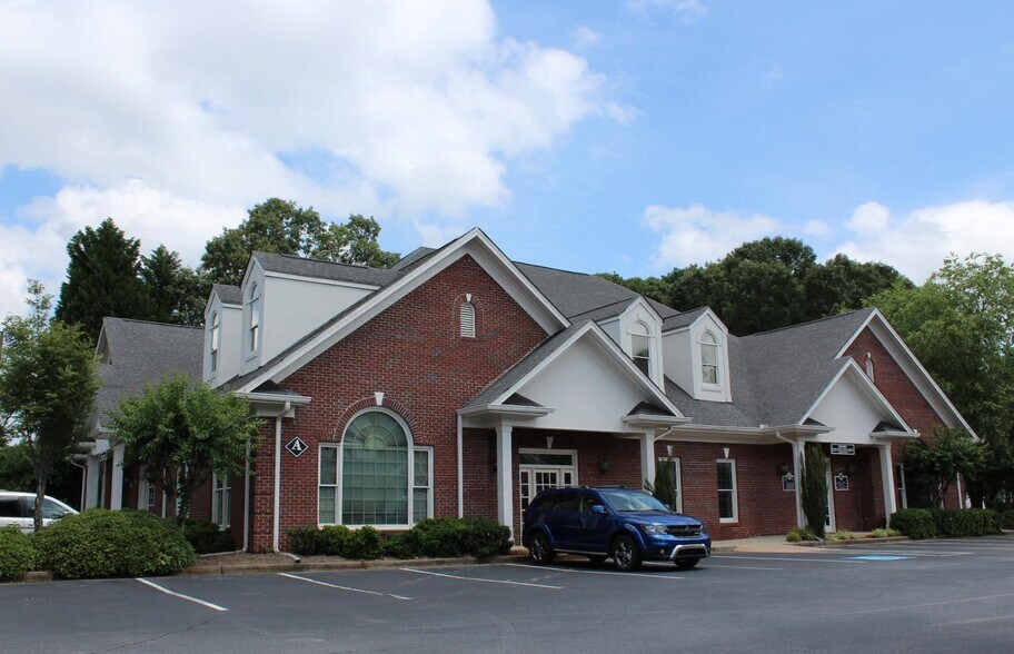 1608 B Tree Ln, Snellville, GA à louer - Photo de l’immeuble – Image 2 sur 4