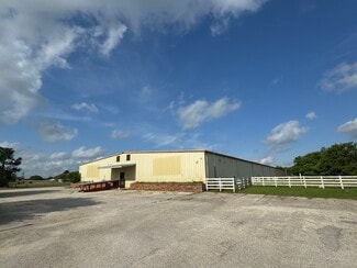 Plus de détails pour 2502 Highway 304, Smithville, TX - Industriel/Logistique à vendre
