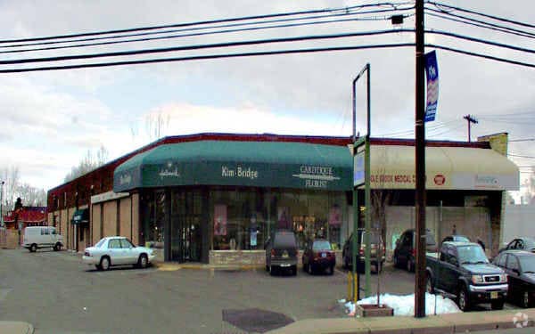 449 Market St, Saddle Brook, NJ à louer Photo principale– Image 1 sur 13
