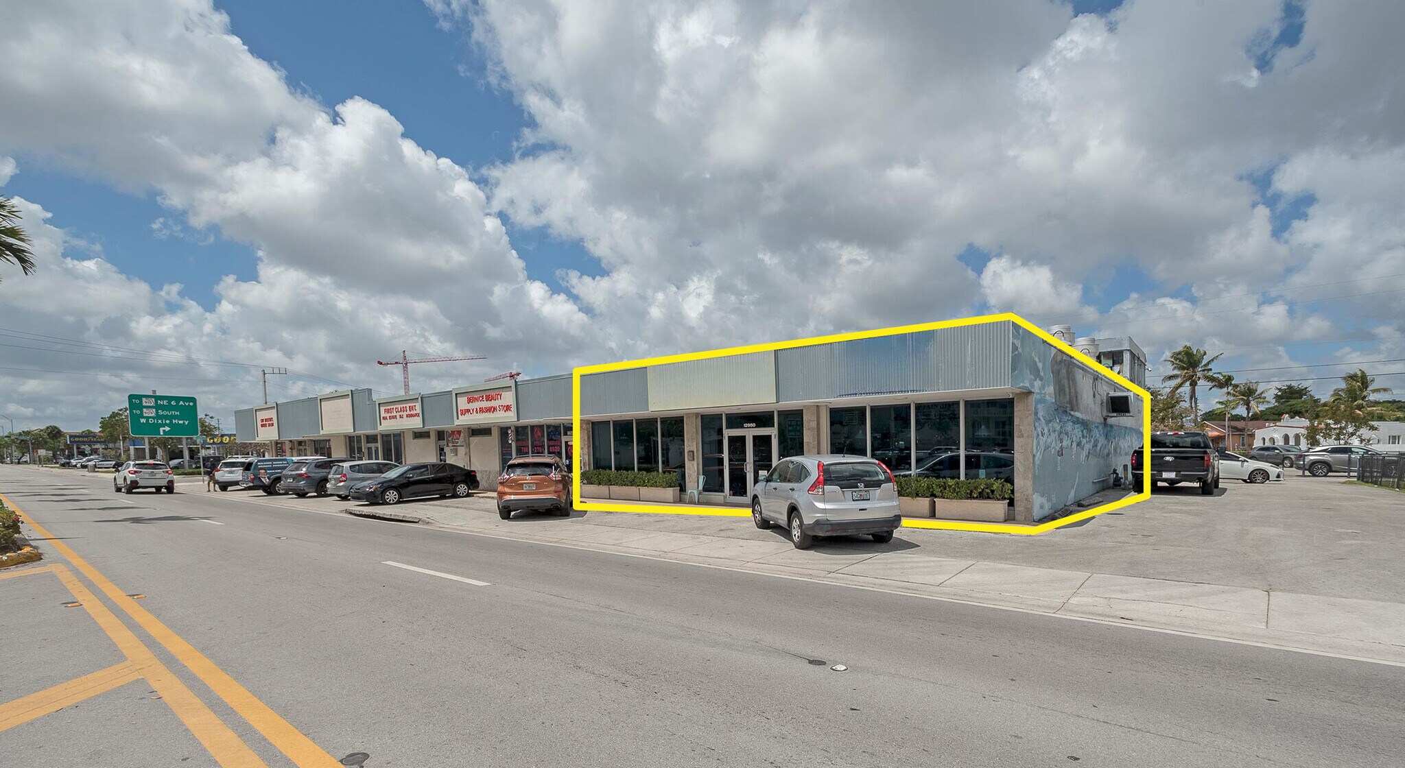 12900-12950 W Dixie Hwy, North Miami, FL à louer Photo principale– Image 1 sur 16