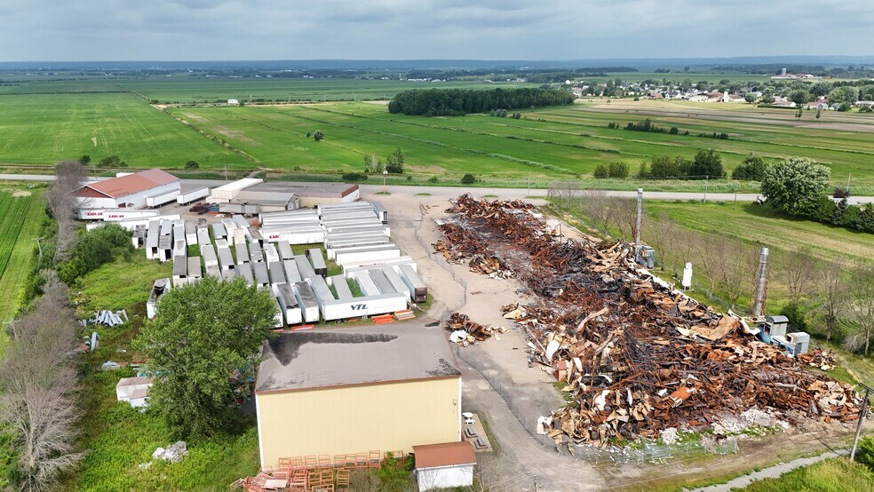 215-223 Boul Ouest O, Maskinongé, QC à vendre - Photo de l’immeuble – Image 2 sur 6