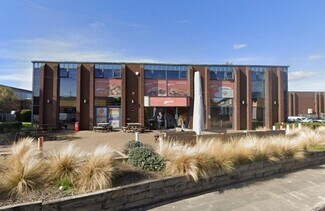 Plus de détails pour 121 Yarmouth Rd, Slough - Bureau, Industriel/Logistique à louer