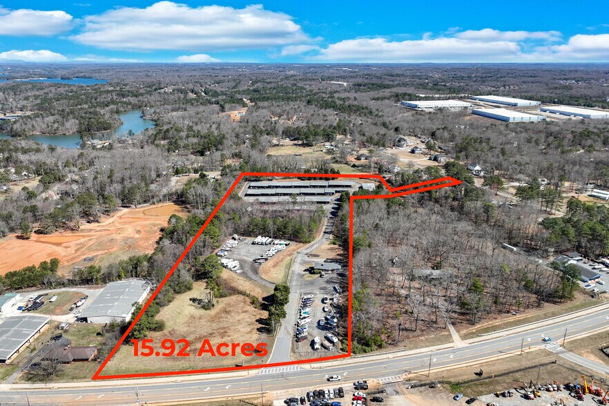 6005 Lanier Islands Pkwy, Buford, GA à vendre - Photo de l’immeuble – Image 2 sur 30