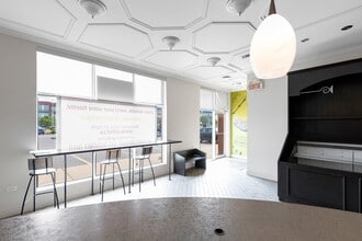 290 Boul Saint-Luc, St-Jean, QC à louer Photo intérieure– Image 1 sur 4