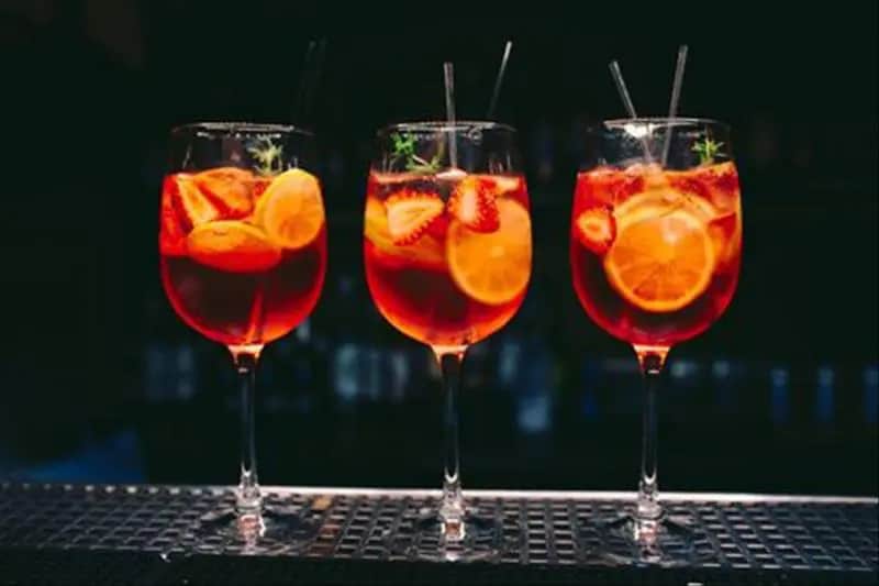 Local commercial dans Lyon à vendre - Photo de l’immeuble – Image 3 sur 5