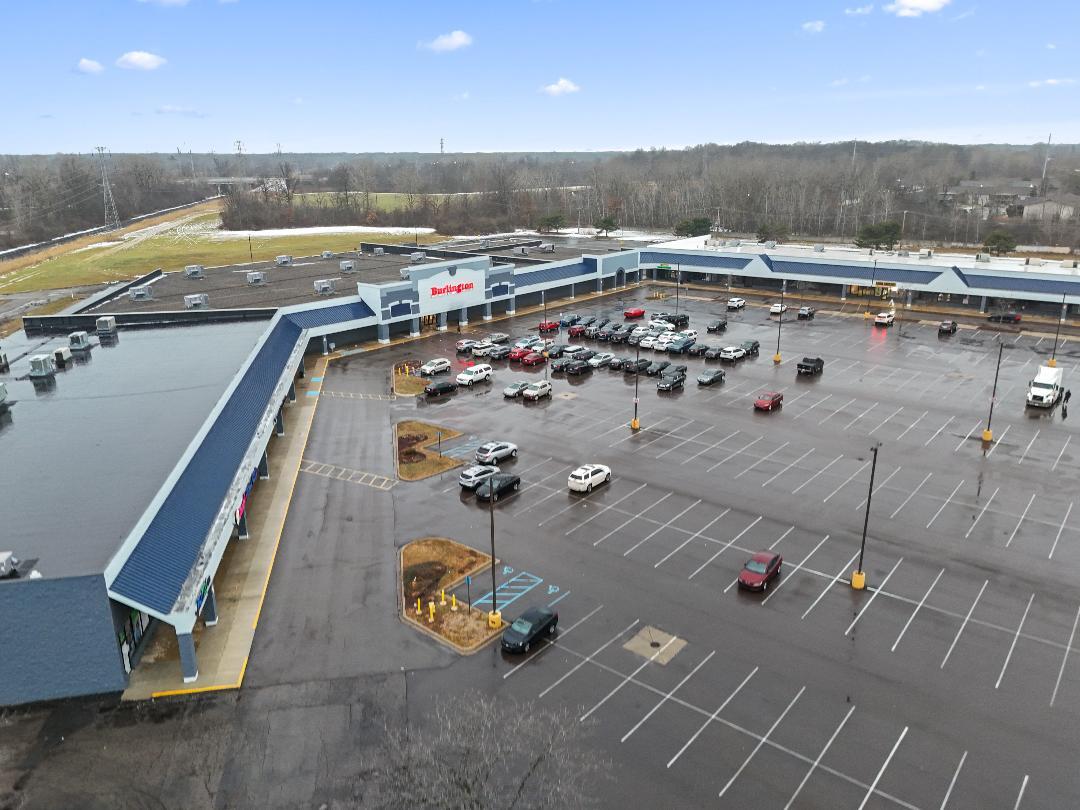 22263-22323 Eureka, Taylor, MI à louer Photo principale– Image 1 sur 12