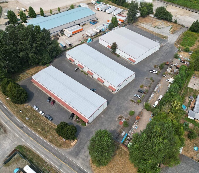 14107 E Pioneer Way, Puyallup, WA à louer - Photo de l’immeuble – Image 2 sur 6