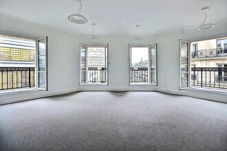 1 Bis Rue Du Havre, Paris à louer Photo intérieure– Image 1 sur 6