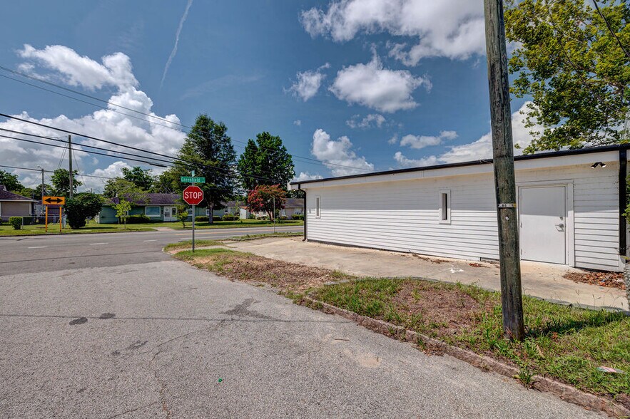 621 Greenfield St, Wilmington, NC à louer - Photo de l’immeuble – Image 3 sur 45