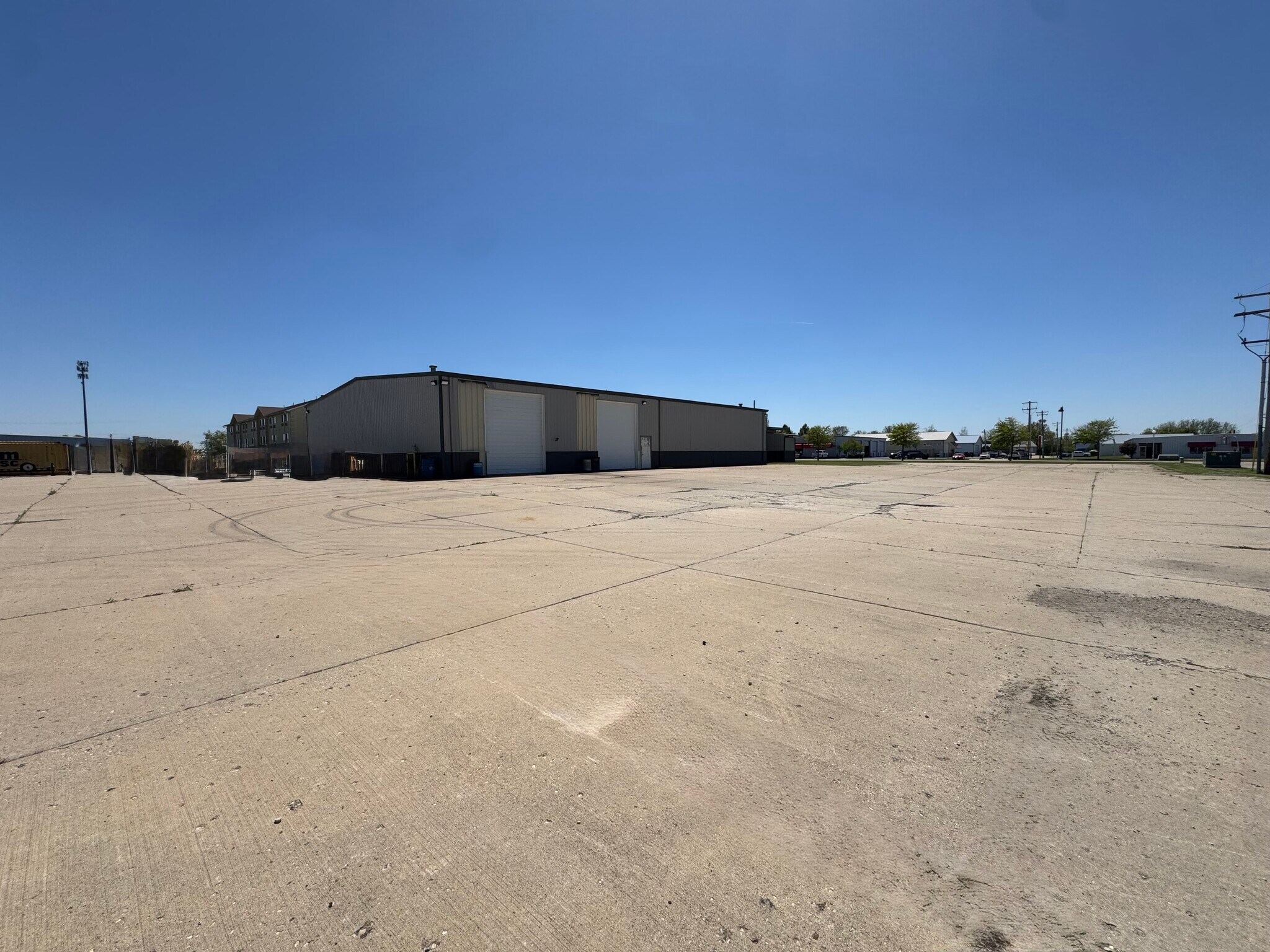 200 W Stevenson Rd, Ottawa, IL à louer Autre– Image 1 sur 7