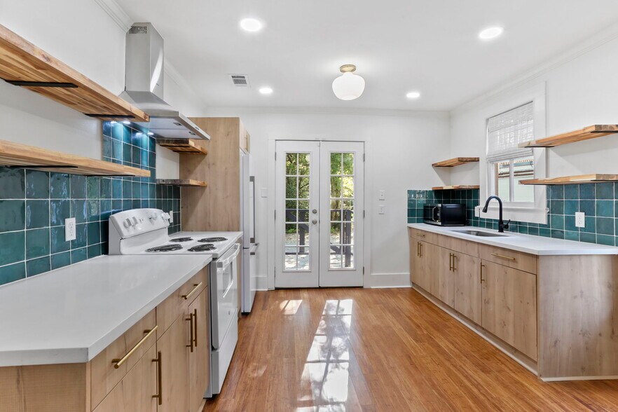 729 S Acadian Thruway, Baton Rouge, LA à vendre - Photo de l’immeuble – Image 3 sur 8