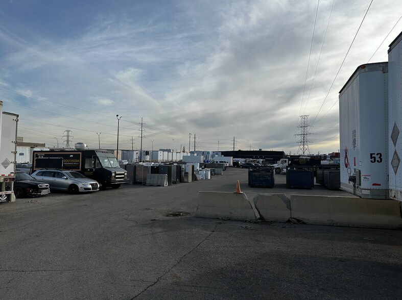 1212 34 Av SE, Calgary, AB à louer - Autre – Image 2 sur 8