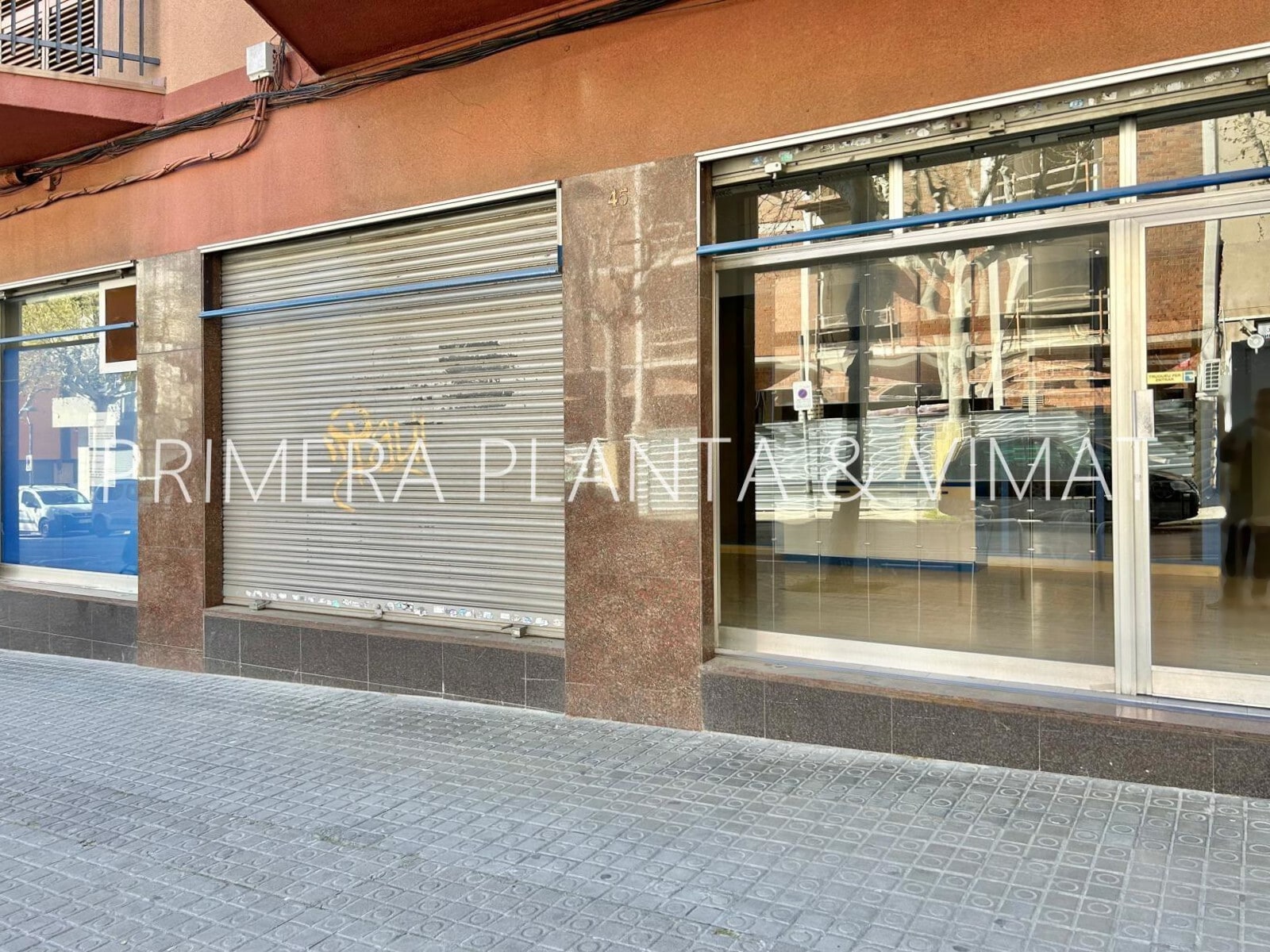 Local commercial dans Mataró, Barcelona à louer Photo de l’immeuble– Image 1 sur 6