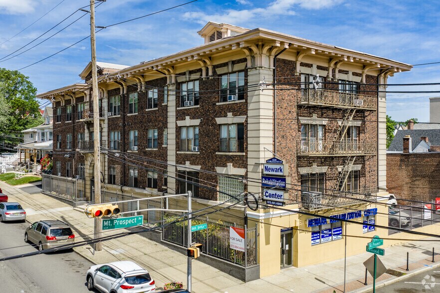 638 Mount Prospect Ave, Newark, NJ à vendre - Photo de l’immeuble – Image 3 sur 31