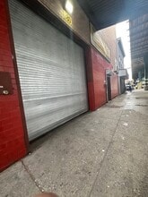 880 Jamaica Avenue St, Brooklyn, NY à louer Photo de l’immeuble– Image 2 sur 9