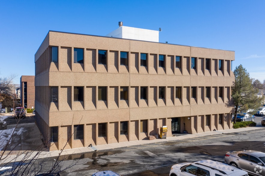 9025 E Kenyon Ave, Denver, CO à louer - Photo principale – Image 1 sur 54