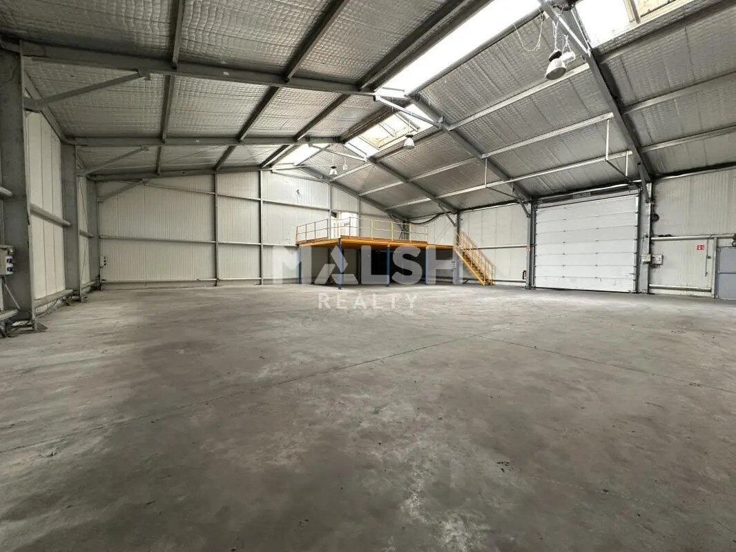 Local d'activités dans Fareins à vendre Photo de l’immeuble– Image 1 sur 12