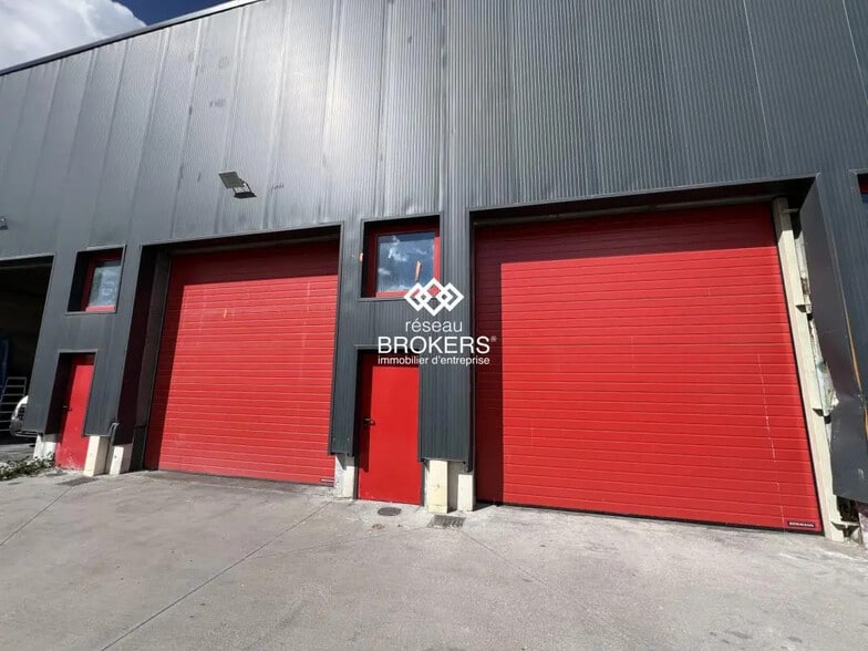 Industriel/Logistique dans Saint-Germain-lès-Arpajon à louer - Photo de l’immeuble – Image 2 sur 4