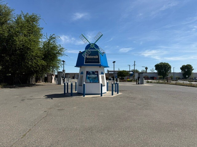 198 5th ave, Gustine, CA à vendre - Photo de l’immeuble – Image 2 sur 4