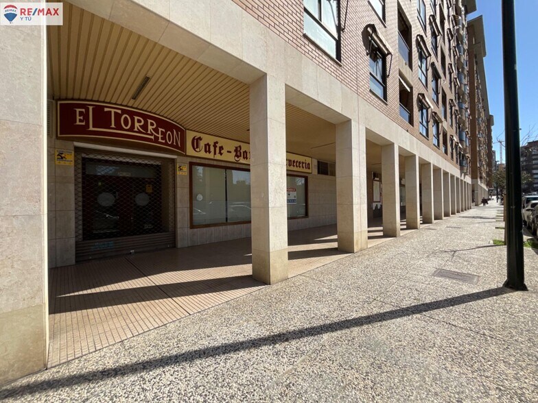 Local commercial dans Zaragoza à vendre - Photo de l’immeuble – Image 2 sur 20