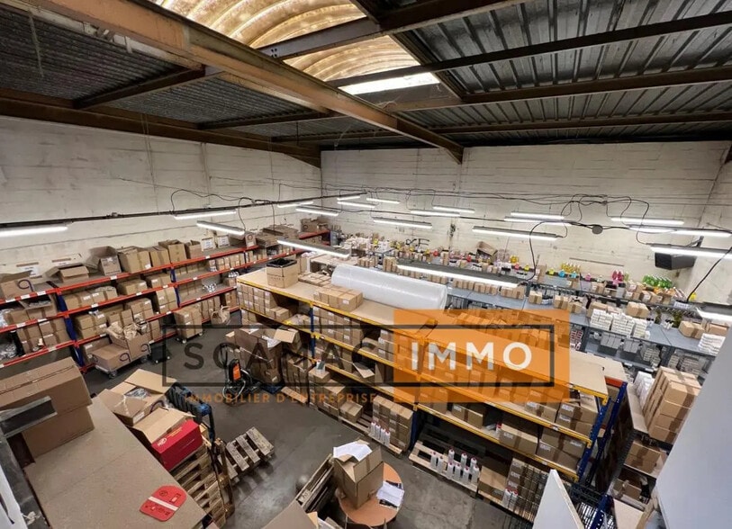 Bureau dans Bobigny à louer - Photo de l’immeuble – Image 2 sur 16