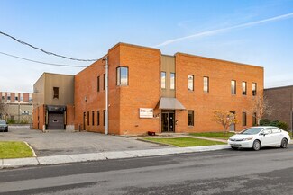 Plus de détails pour 1300 Rue De Louvain O, Montréal, QC - Local d'activités à louer