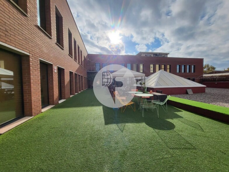 Bureau dans Barcelone, Barcelona à louer - Photo de l’immeuble – Image 3 sur 6