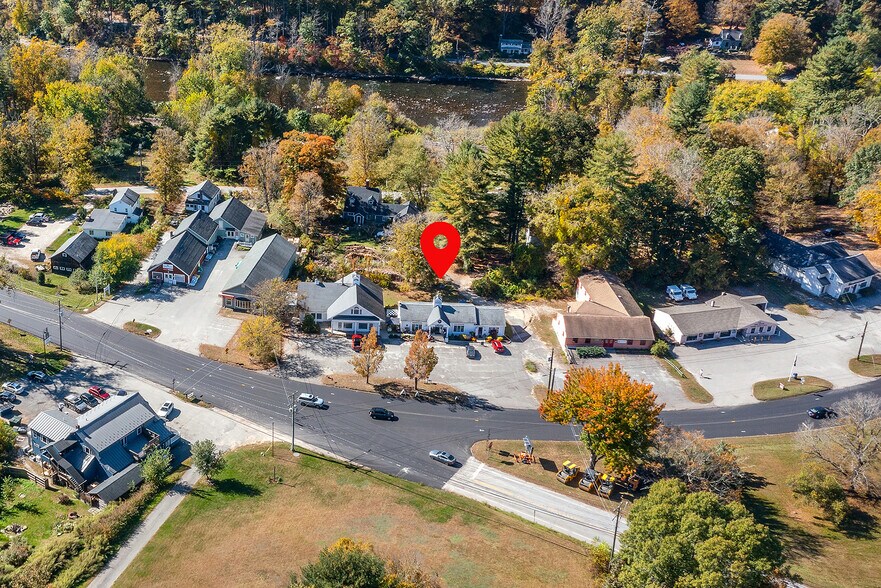 22 Kent Road, Cornwall Bridge, CT à vendre - Photo de l’immeuble – Image 2 sur 10