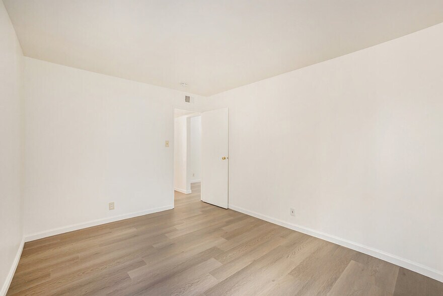 1715 Central Ave, Alameda, CA à vendre - Photo de l’immeuble – Image 3 sur 7