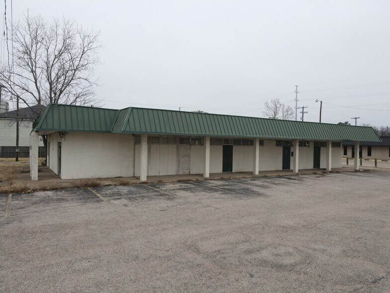 4224 Gus Thomasson Rd, Mesquite, TX à vendre - Photo de l’immeuble – Image 2 sur 7