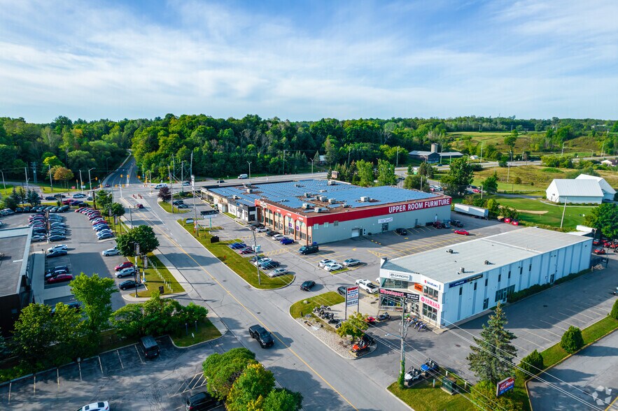 1344 Youville Dr, Ottawa, ON à louer - Aérien – Image 2 sur 8