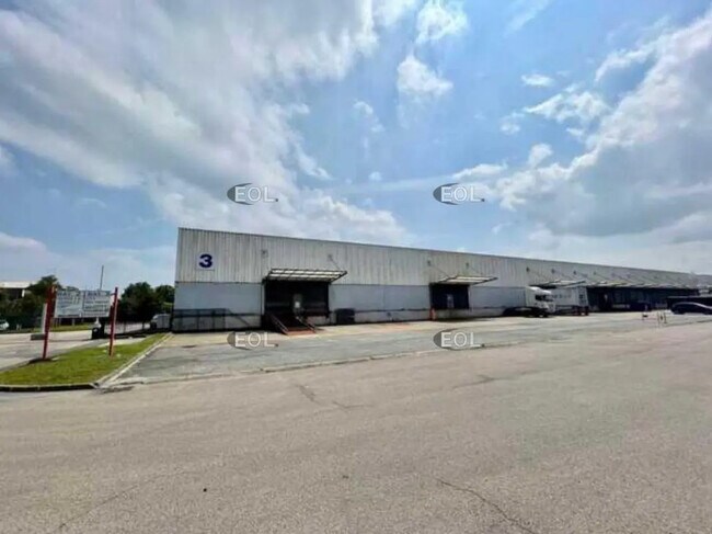 Plus de détails pour 15 Rue Des Patis, Le Petit-Quevilly - Industriel/Logistique à louer
