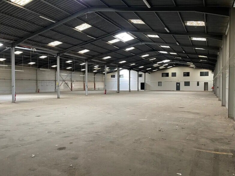 Local d’activités dans Sète à louer - Photo intérieure – Image 2 sur 6