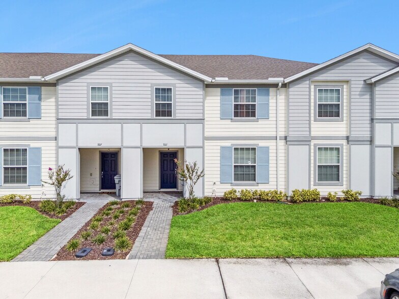 921 Paradise Dr, Davenport, FL à vendre - Photo de l’immeuble – Image 2 sur 29