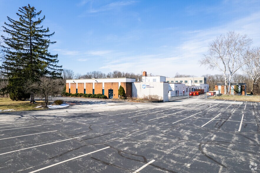 300 Kimberton Rd, Phoenixville, PA à louer - Photo de l’immeuble – Image 2 sur 9