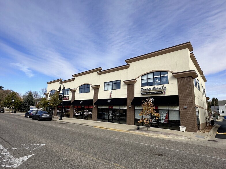 208 2nd Ave N, Sauk Rapids, MN à louer - Photo de l’immeuble – Image 2 sur 3