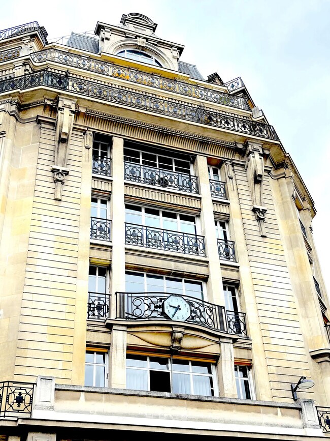 Plus de détails pour 98 Rue De Sèvres, Paris - Bureau à louer