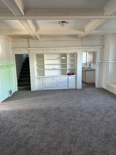 353 SE Baseline St, Hillsboro, OR à vendre - Photo de l’immeuble – Image 3 sur 6